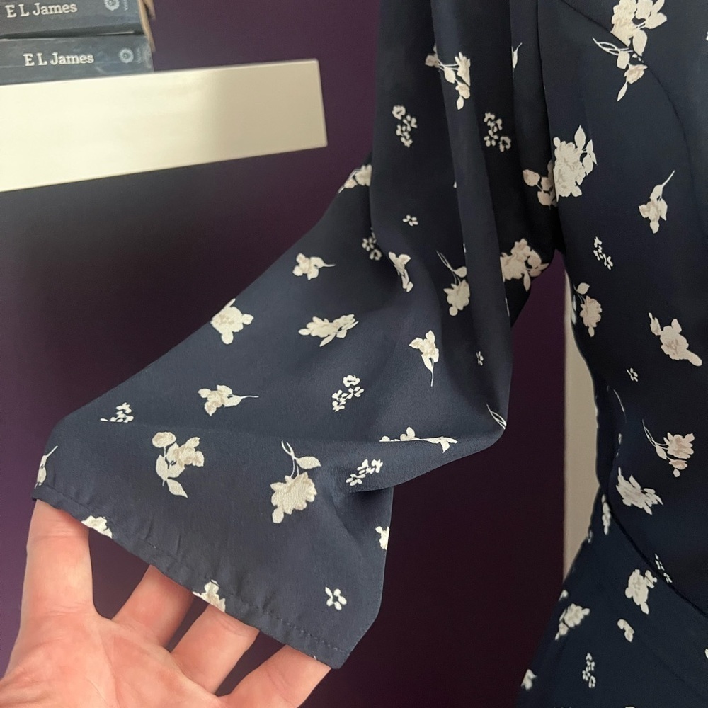 Trixxi Long Sleeve Dress NWT - Picture 4 of 12